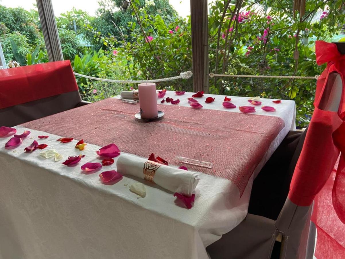 Eden Paradise Ecolodge & Spa Sainte-Luce Buitenkant foto