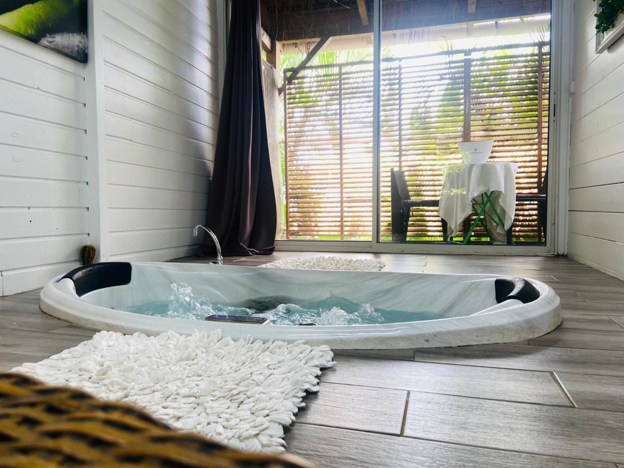 Eden Paradise Ecolodge & Spa Sainte-Luce Kamer foto